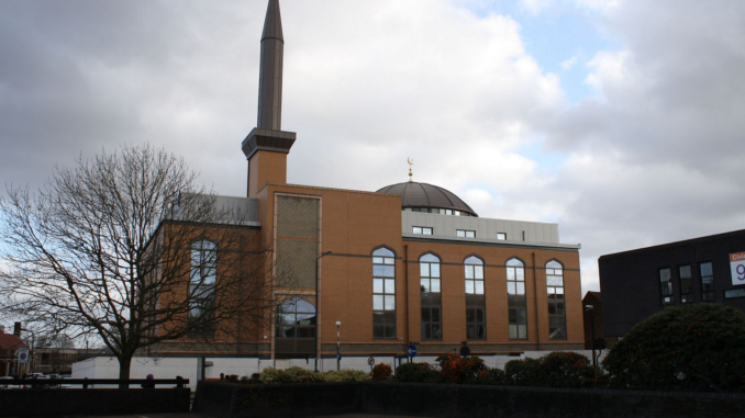 Screen Shot 2019-10-07 at 8.20.01 AM Harrow Central Mosque, UK. Author: Robert Cutts from Bristol, England, UK. attribution: This file is licensed under the Creative Commons Attribution 2.0 Generic license.